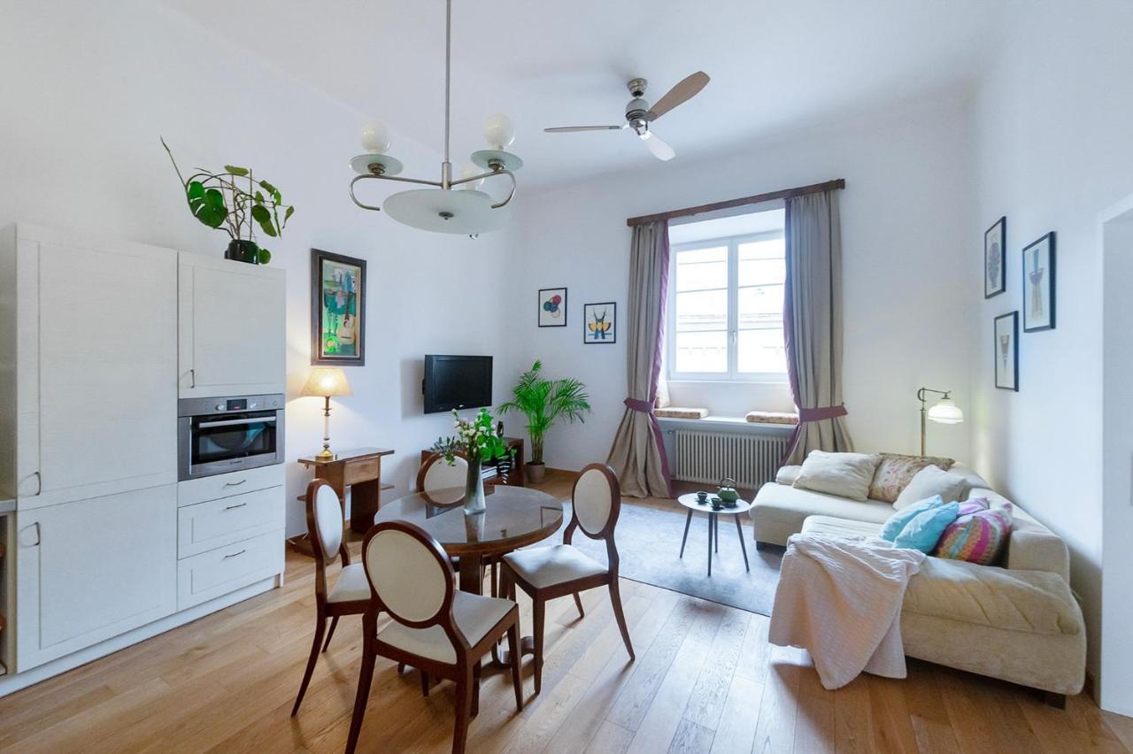 Grand Theatre Premium Apartment. Super Central. Варшава Экстерьер фото